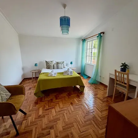4-bedroom 15 Min To Albufeira, Pool&ac Guia (Faro)