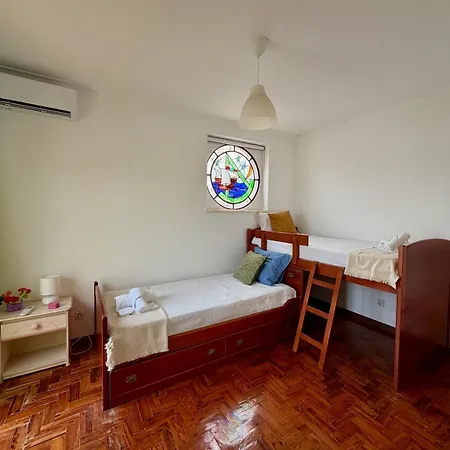 Prázdninový dům 4-bedroom 15 Min To Albufeira, Pool And Ac *